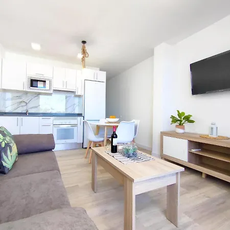 Delight * Πλάγια ντελ Ινγκλές