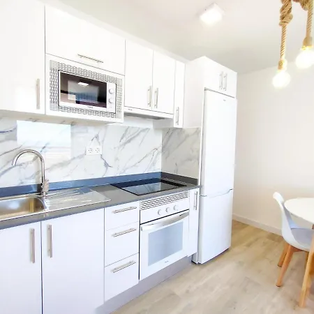 Delight * Πλάγια ντελ Ινγκλές